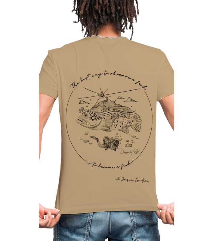 T-shirt Diving in Elba beige per uomo, vista posteriore con illustrazione subacquea di cernia e sub